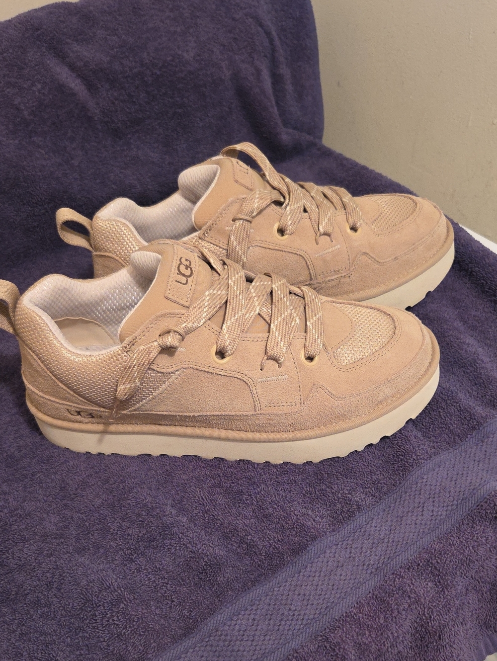 Ugg